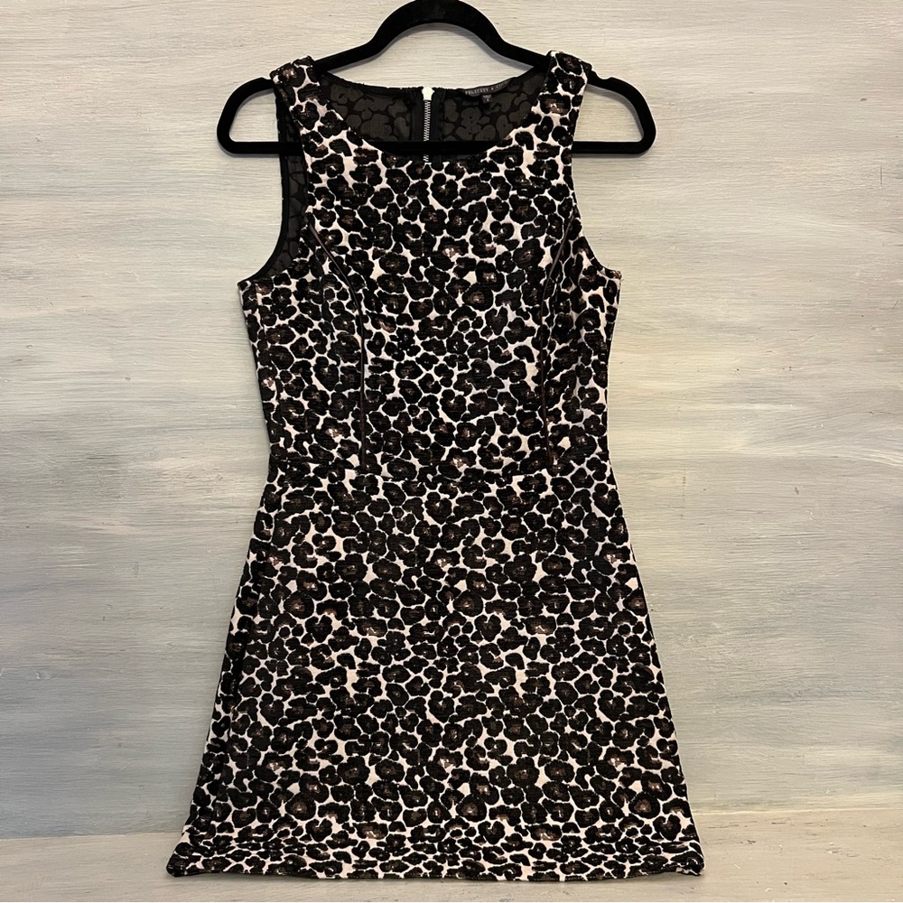 Felicity & Coco‎ Tapestry Leopard Print Open Back Dress Small GC